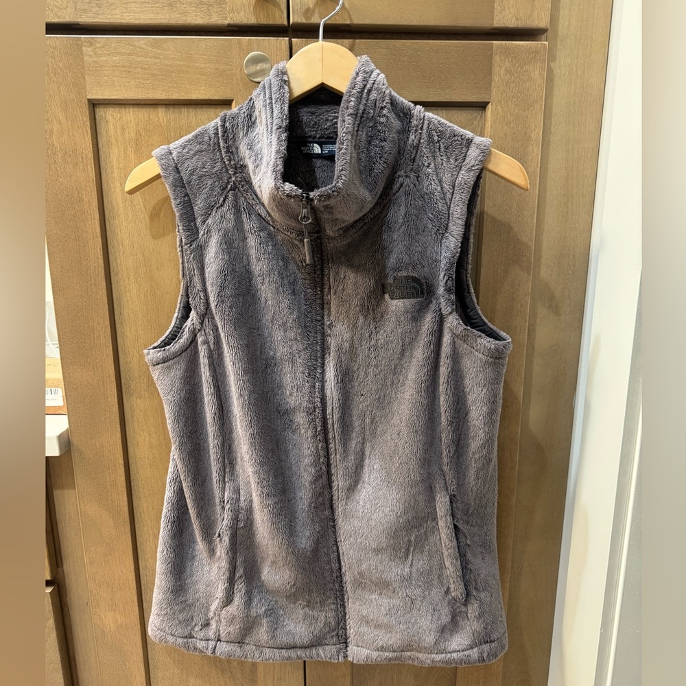 Women’s gray fleece North Face vest M